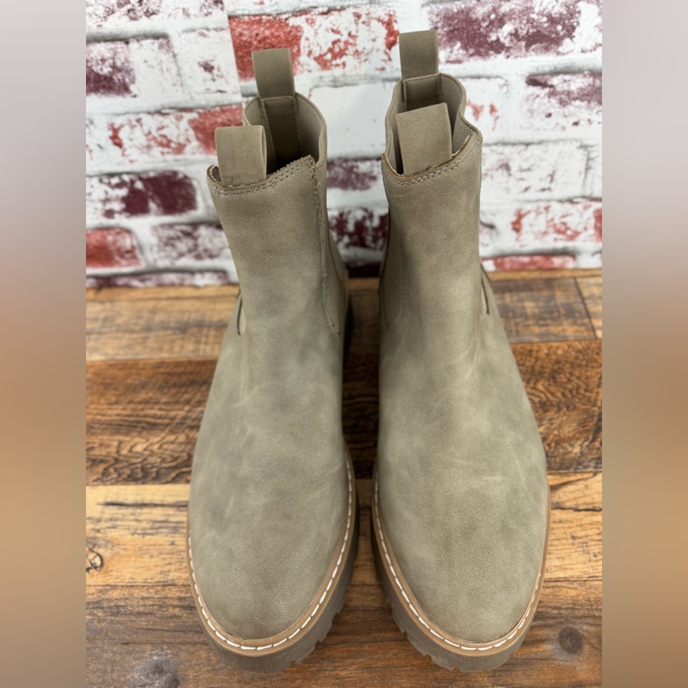 Dolce Vita Chelsea Leigha Lightweight Boots, Women's Size 10, Beige Taupe - Picture 4 of 10